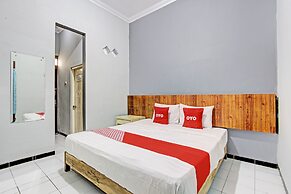 OYO 93660 New Family Hotel Syariah