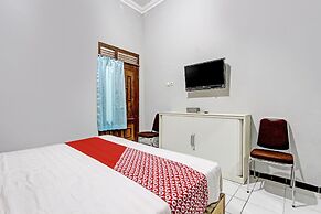 OYO 93660 New Family Hotel Syariah