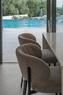 Kymothoe Elite Villas