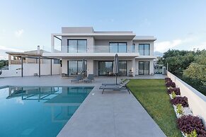 Kymothoe Elite Villas