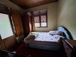 OYO 93656 Villa Cassanova Syariah