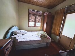 OYO 93656 Villa Cassanova Syariah