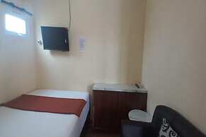 OYO 93668 Buah Batu Guest House