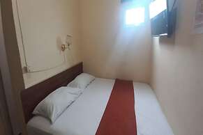 OYO 93668 Buah Batu Guest House