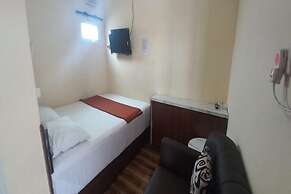 OYO 93668 Buah Batu Guest House