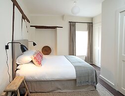Black Lion Hotel