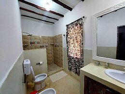 Marine Holiday House- Bed & Breakfast