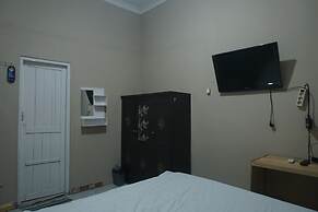 OYO 93654 Gr Kost Kaladan