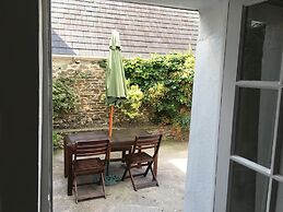Simple Luxury in Brecon Beacons Village House