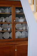 Simple Luxury in Brecon Beacons Village House