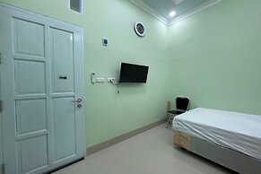 OYO 93664 Homestay Purirano