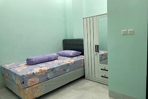 OYO 93664 Homestay Purirano