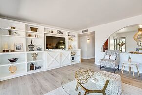 Modern Midcentury Tucson Retreat: Patio & Hot Tub