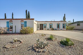 Modern Midcentury Tucson Retreat: Patio & Hot Tub