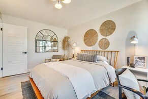 Modern Midcentury Tucson Retreat: Patio & Hot Tub