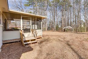 Pet-friendly Fultondale Home ~ 9 Mi to Birmingham!