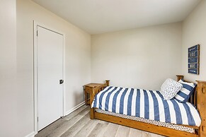 Pet-friendly Fultondale Home ~ 9 Mi to Birmingham!