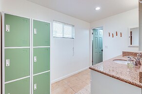 Mesa Townhome w/ Pool Access ~ 7 Mi to Asu!