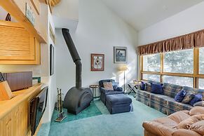 Angel Fire Condo w/ Mountain View < 1 Mi to Slopes