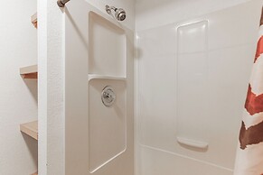 Angel Fire Condo w/ Mountain View < 1 Mi to Slopes