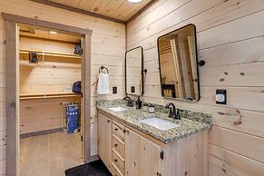 Cabin w/ Hot Tub & Sauna: 5 Mi to Dtwn Blue Ridge!