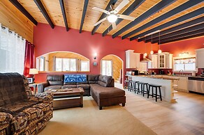 Peaceful Stark Cottage w/ Deck on South Ponds!