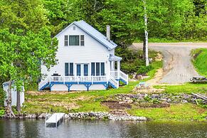 Peaceful Stark Cottage w/ Deck on South Ponds!