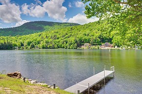 Peaceful Stark Cottage w/ Deck on South Ponds!