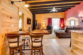 Peaceful Stark Cottage w/ Deck on South Ponds!