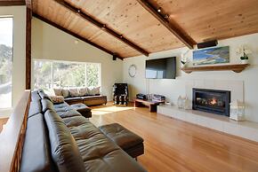 Aptos Home w/ Decks & Hot Tub - 2 Mi to Beach!