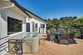 Aptos Home w/ Decks & Hot Tub - 2 Mi to Beach!