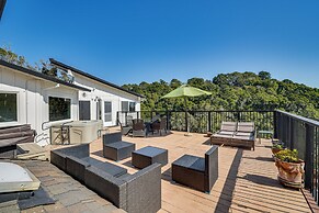 Aptos Home w/ Decks & Hot Tub - 2 Mi to Beach!