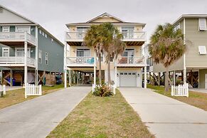 Carolina Beach Home w/ Balconies, Walk to Beach!