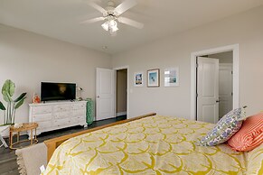 Carolina Beach Home w/ Balconies, Walk to Beach!