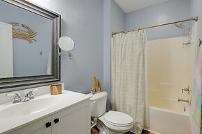 Carolina Beach Home w/ Balconies, Walk to Beach!