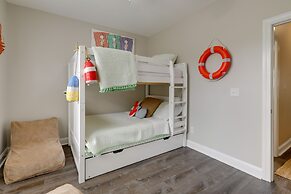 Carolina Beach Home w/ Balconies, Walk to Beach!