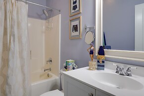 Carolina Beach Home w/ Balconies, Walk to Beach!