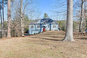 Littleton Home w/ On-site Lake Gaston Access!