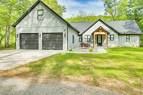 Waterfront Flippin Retreat w/ White River Access!