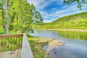 Waterfront Flippin Retreat w/ White River Access!