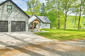 Waterfront Flippin Retreat w/ White River Access!