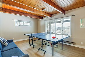 Cozy Vermont Escape w/ Deck, Near Skiing!