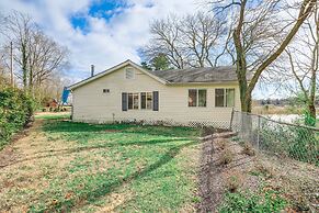 Cottage w/ Potomac River Views in Newburg!