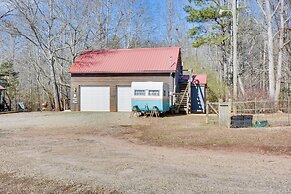 Rustic Jefferson Retreat w/ Fire Pit: Near Athens!