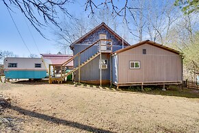 Rustic Jefferson Retreat w/ Fire Pit: Near Athens!