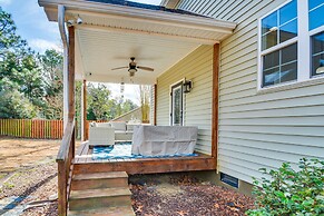 Spacious Home w/ Fireplace - Near Pinehurst Golf!