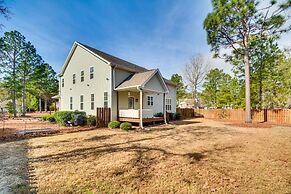 Spacious Home w/ Fireplace - Near Pinehurst Golf!