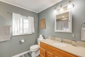 Pet-friendly Union Home ~ 19 Mi to Cincinnati!