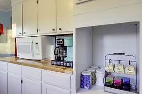 Pet-friendly Union Home ~ 19 Mi to Cincinnati!