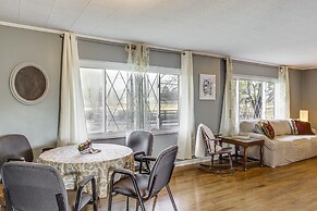 Pet-friendly Union Home ~ 19 Mi to Cincinnati!